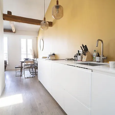 Appartement Joli 51m 5 min du Boulevard de Clichy *